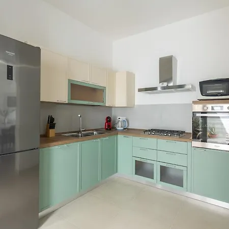Apartman Mary - 3 Bedrooms And 3 Private Bathrooms Free Wifi *