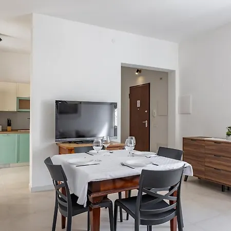 Apartment Mary - 3 Bedrooms And 3 Private Bathrooms Free Wifi *