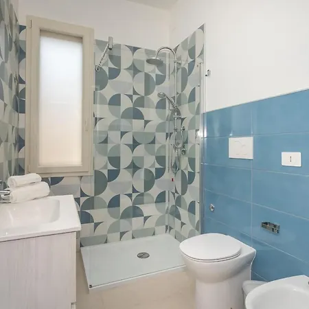 Mary - 3 Bedrooms And 3 Private Bathrooms Free Wifi Apartman