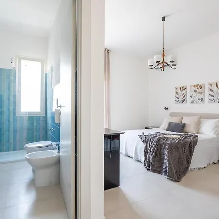 Mary - 3 Bedrooms And 3 Private Bathrooms Free Wifi * Oristano