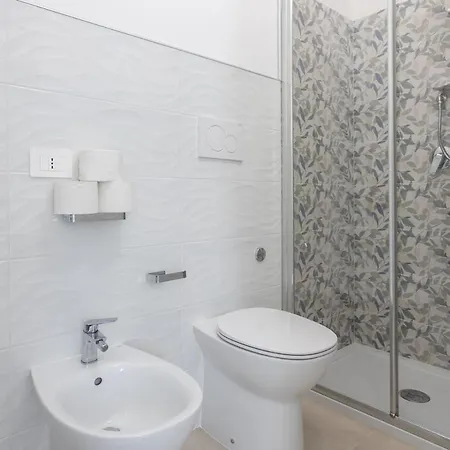Mary - 3 Bedrooms And 3 Private Bathrooms Free Wifi Apartment